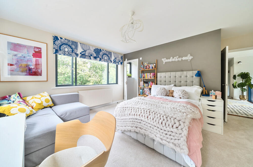 1310935-28-685c45...