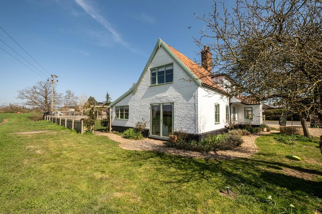 1440px-Halfboys-4...