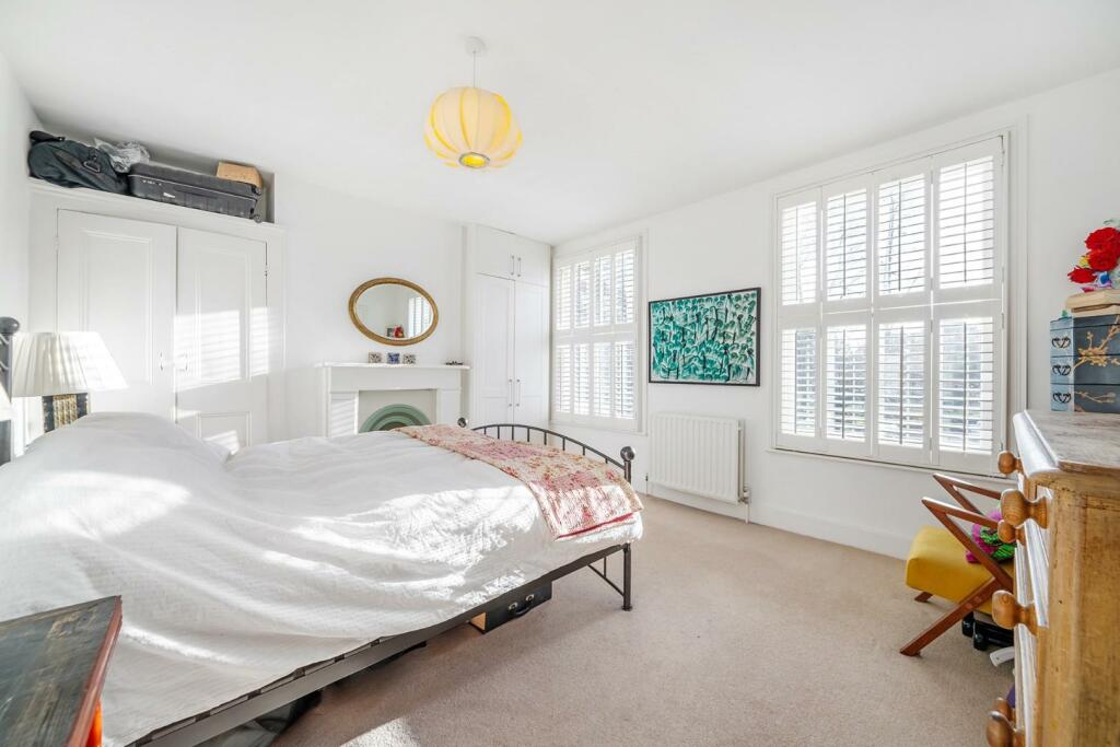 Bedroom 2.jpg