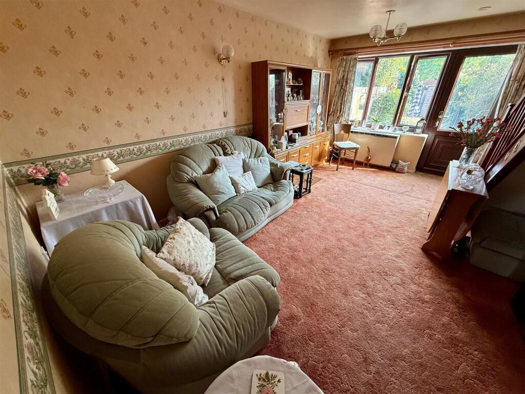 BR202 Lounge.jpg