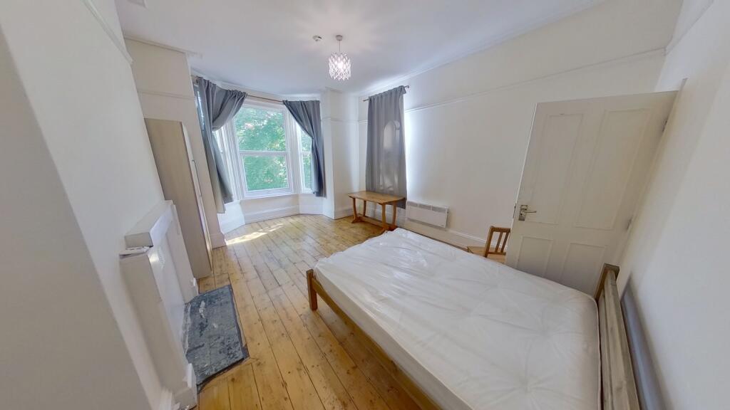 2-Colville-St-08042022_090329