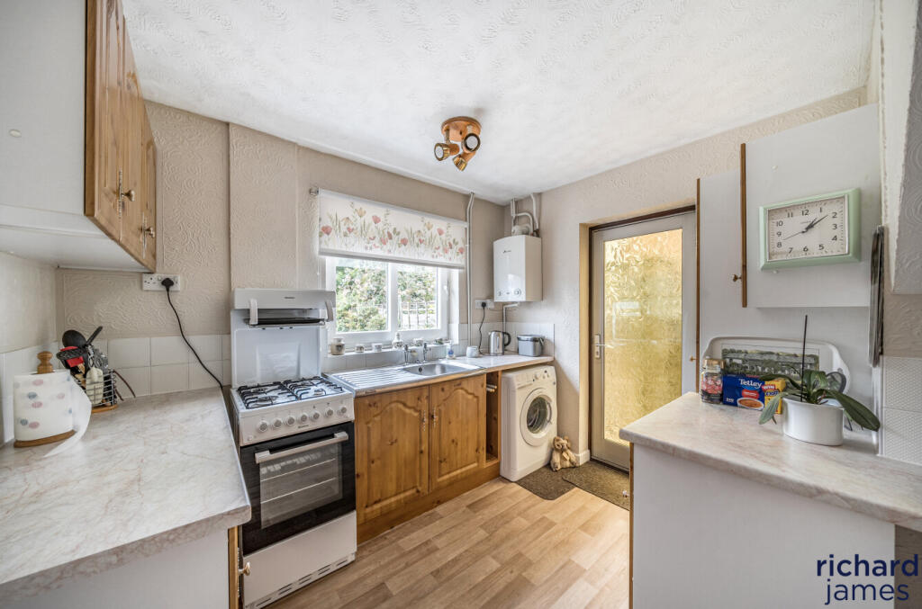 84754479f16046c5bf048a4fcde6893c