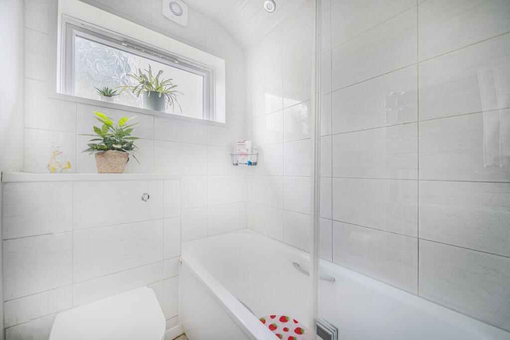 1368856-11-68f282...