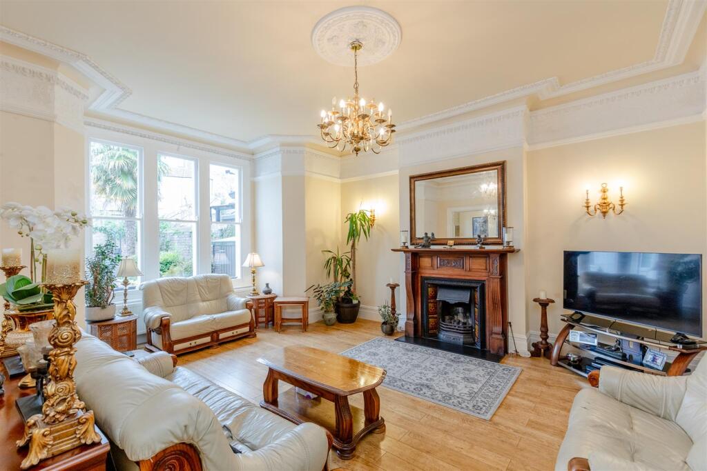 Lidnen Road, Westbury Park Living Room.jpg