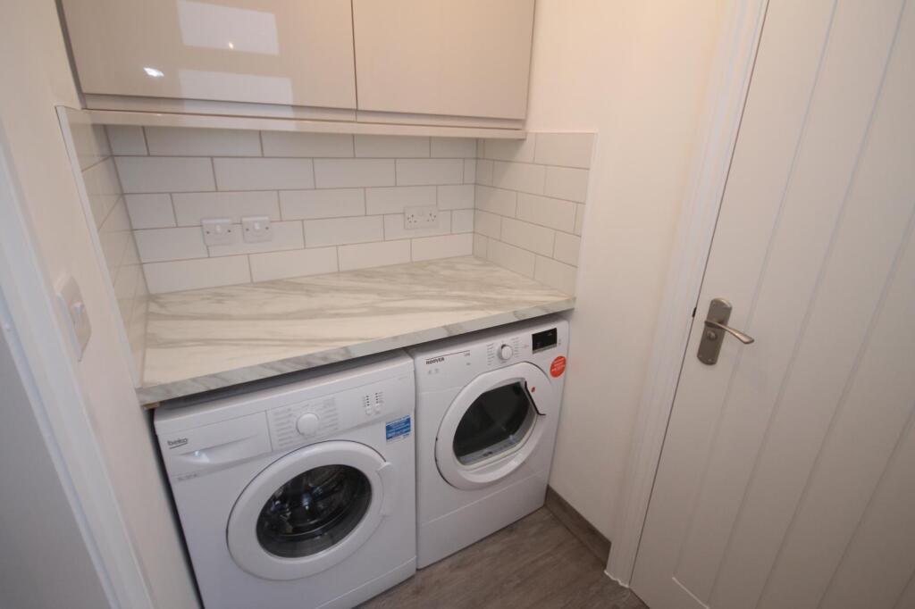 Utility Room (Copy).JPG