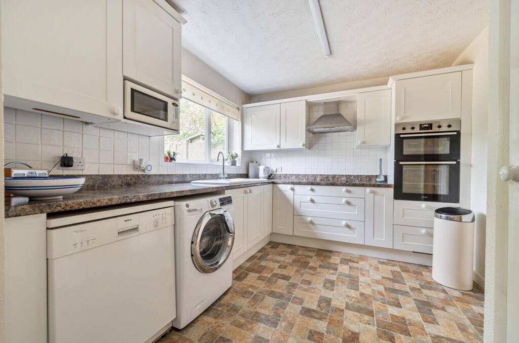 1324597-11-687664...