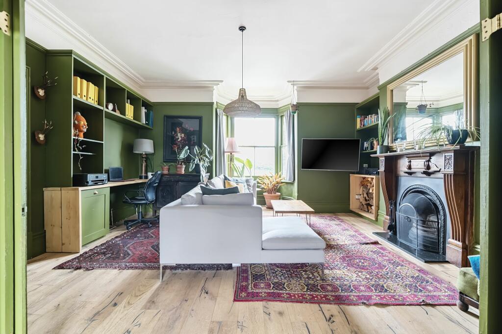 Living Room (2)