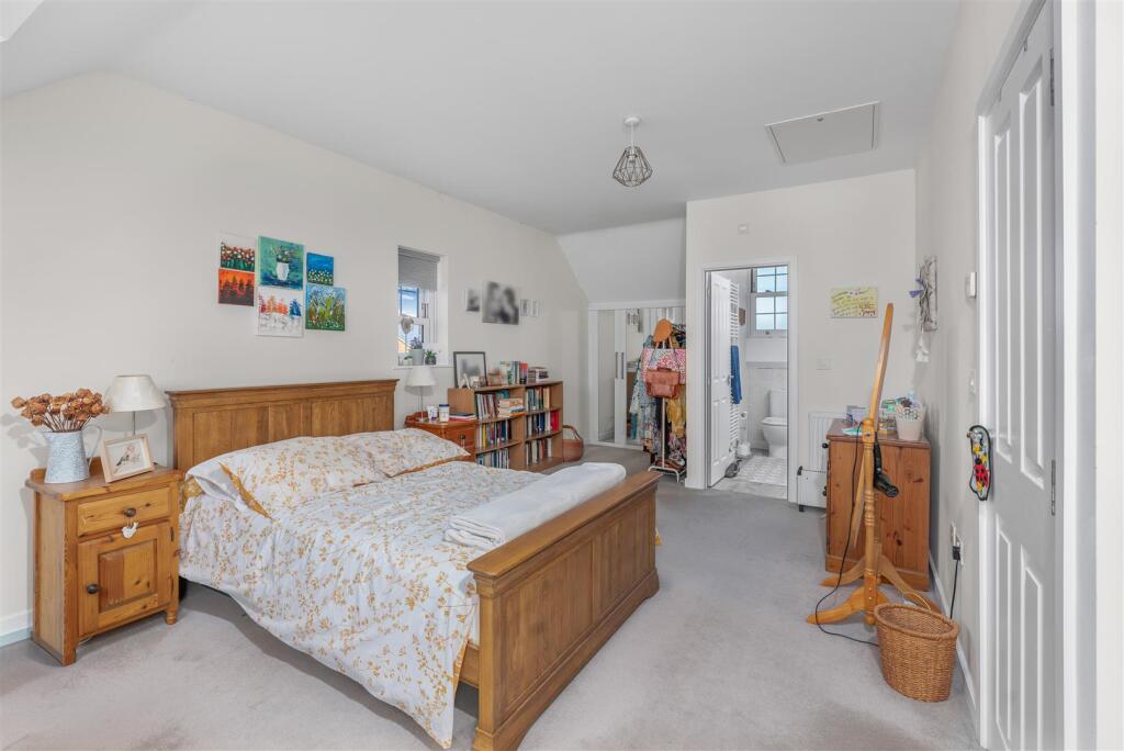 26 Flux Drive, Deddington-19.jpg