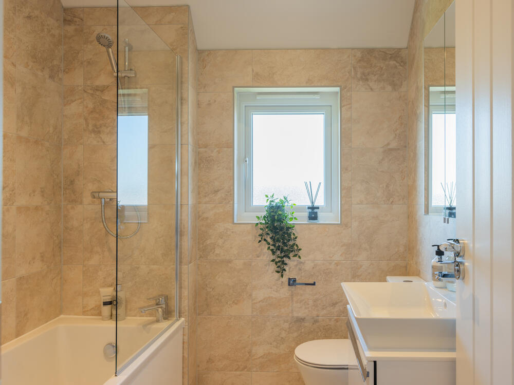 The Welwyn - Bathroom