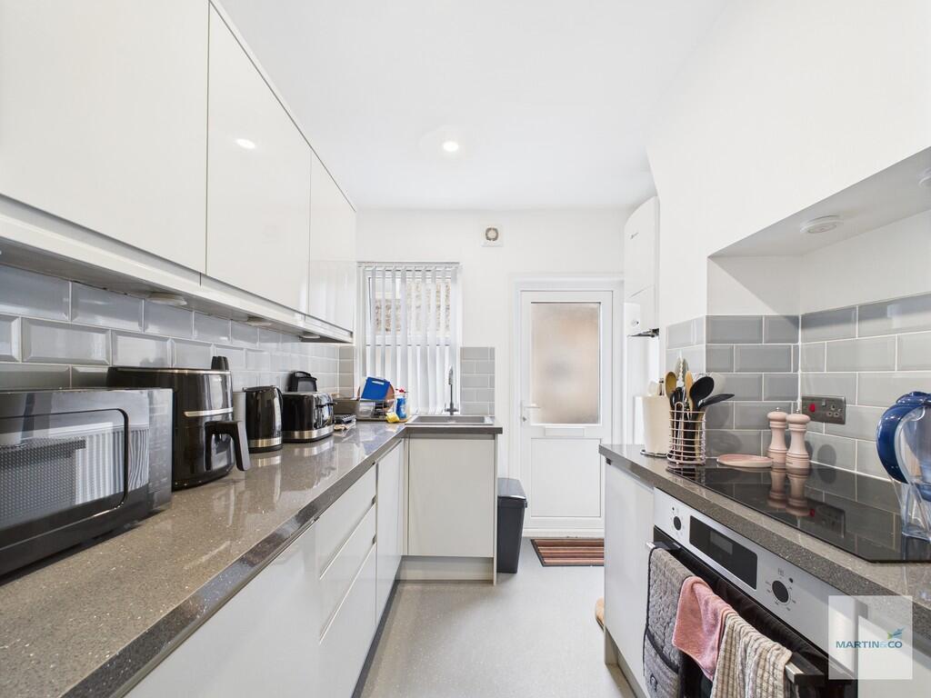 CAM03394G0-PR0332...