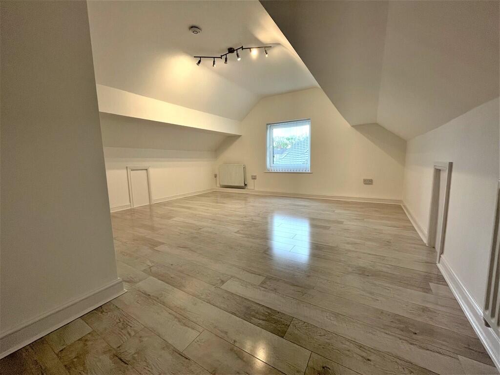 19 GG IMG_39839_1...