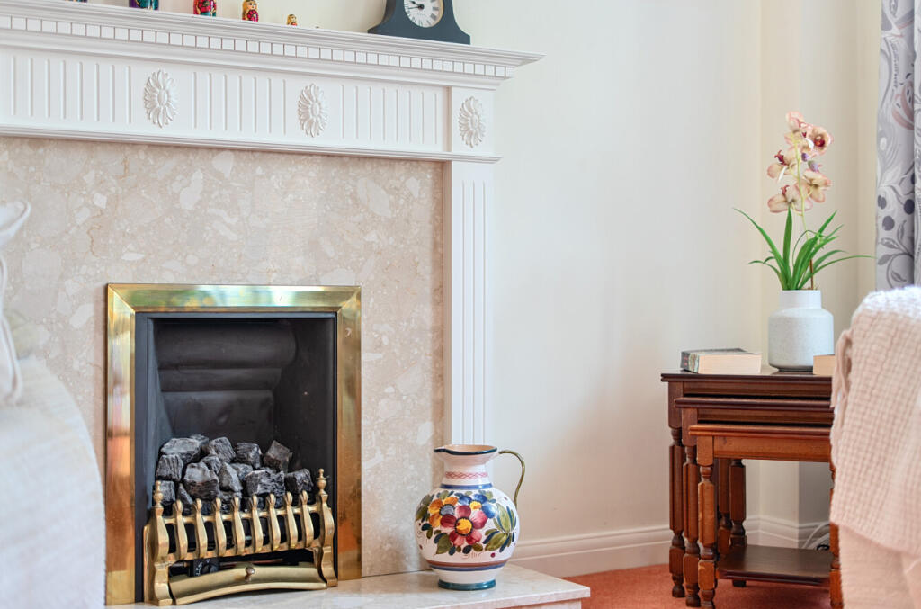 1335817-10-68a6e1...