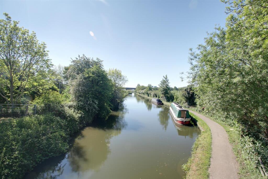 Canal.jpg