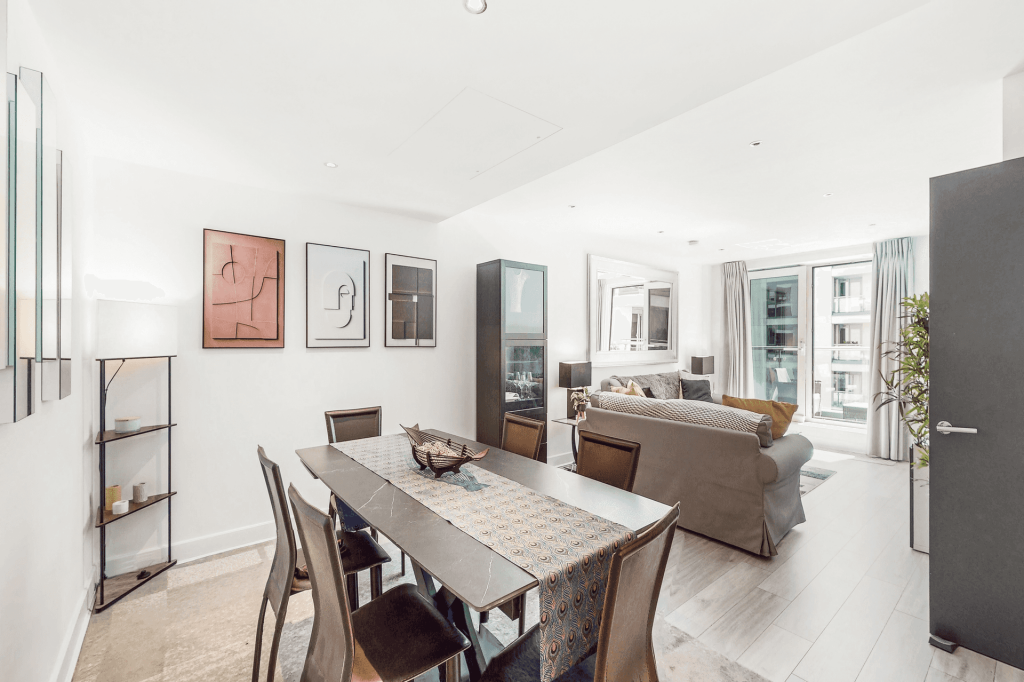 LIVINGROOM ONE