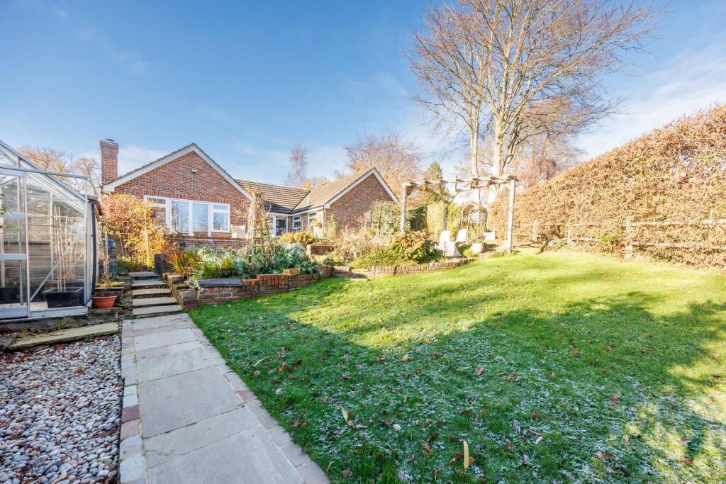 Walls_Sprout_Hill_Rotherfield_TN63QX_RootsProperty