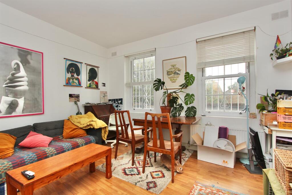 Stoke Newington Church Street, N16