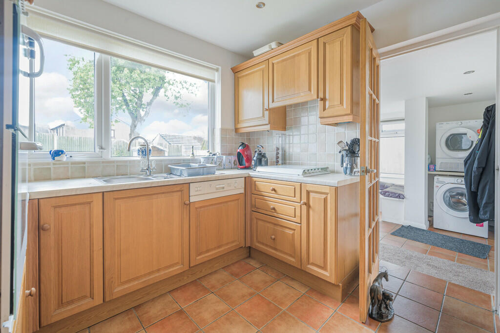 Fitted Kitchen	