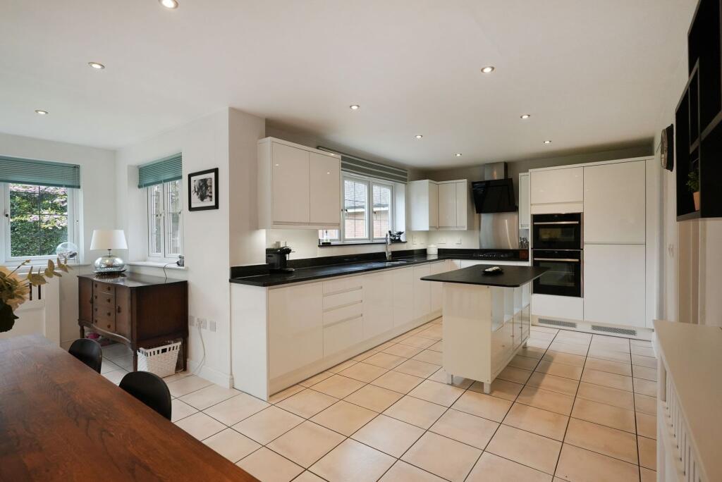 Kitchen / Dining Room / Living Area