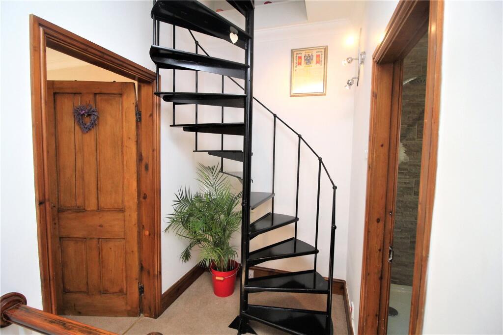 1st Floor Landing