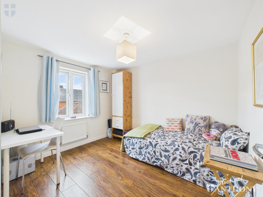 CAM03218G0-PR0735-STILL009