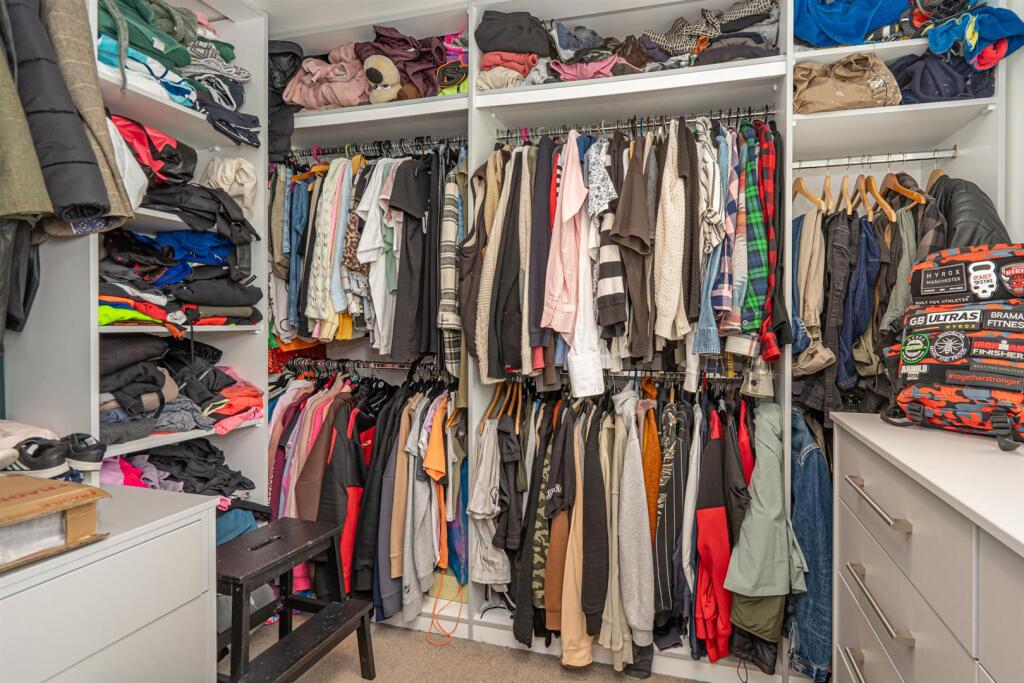 Walk In Wardrobe