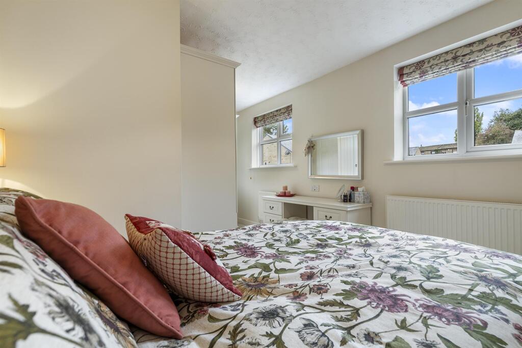 36 Blacksmith Fold, Almondbury 28_297.jpg