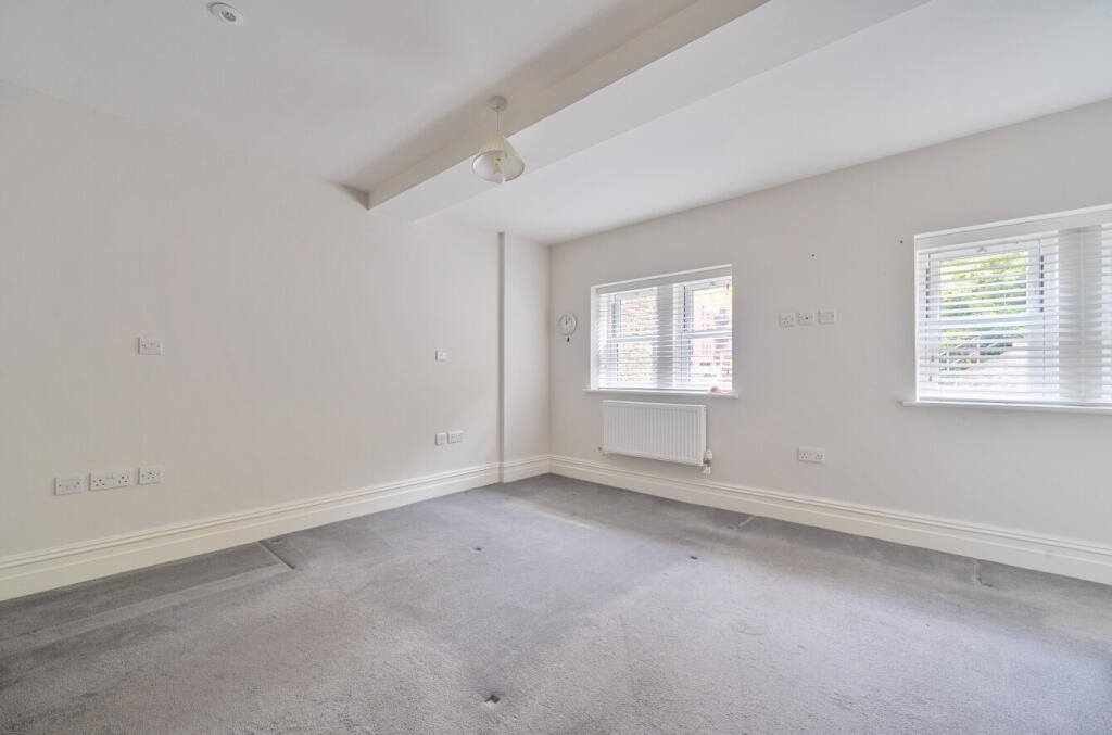 1376315-7-690c85a...