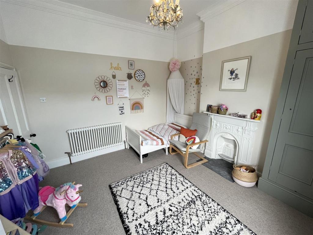 Bedroom 2 Aspect 2.jpg