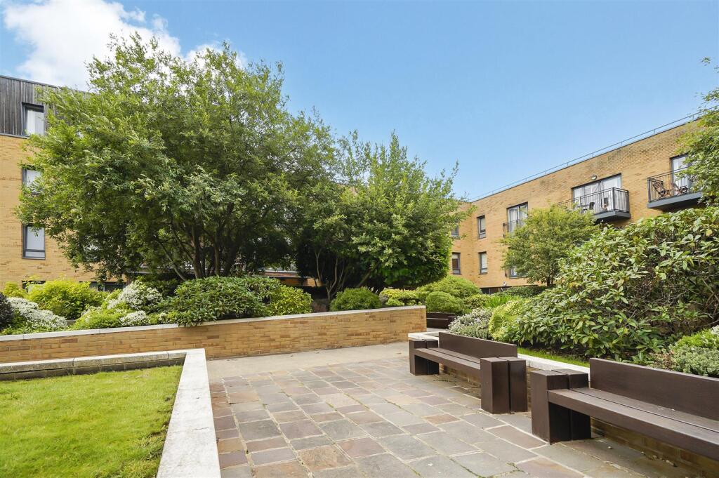 11 Johnson Court, 43 Meadowside - t1yVjm3ulOX49KMp
