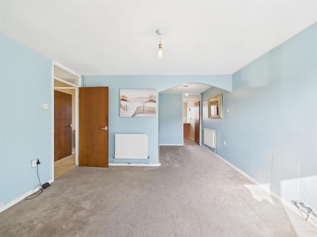 3 - One-Bedroom Flat Plus Parking In Speedwell.jpg