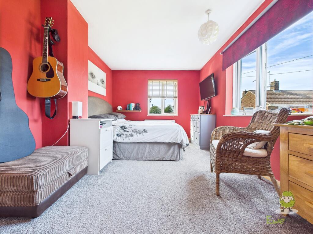 CAM01543G0-PR0135-STILL016