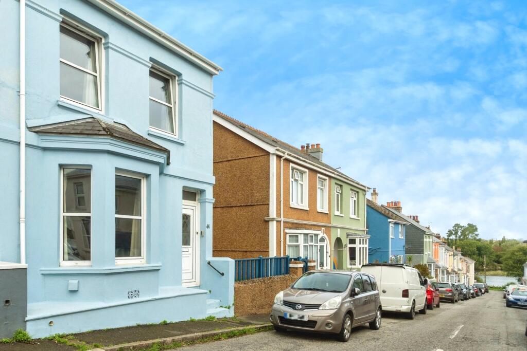 Molesworth Terrace..