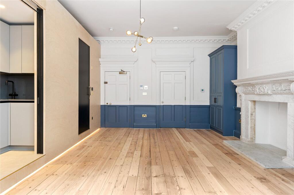 Reception / Kitchen