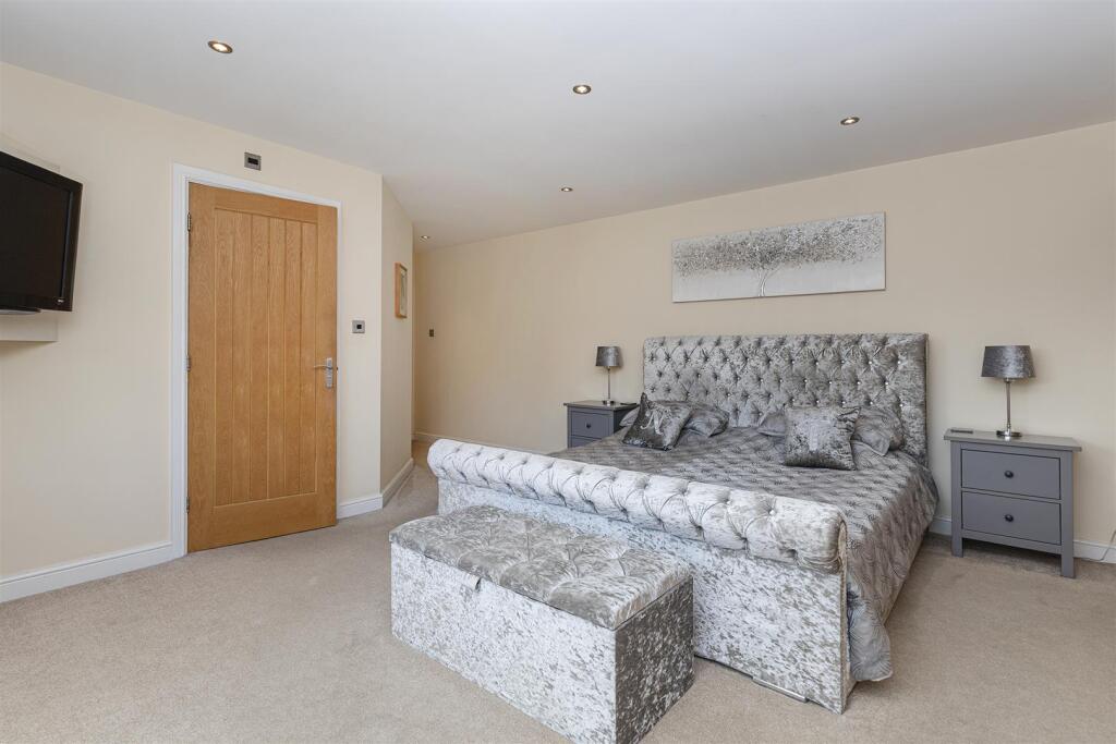 Bramleys Estate Agents - Acorn Croft - Fenay Bridg