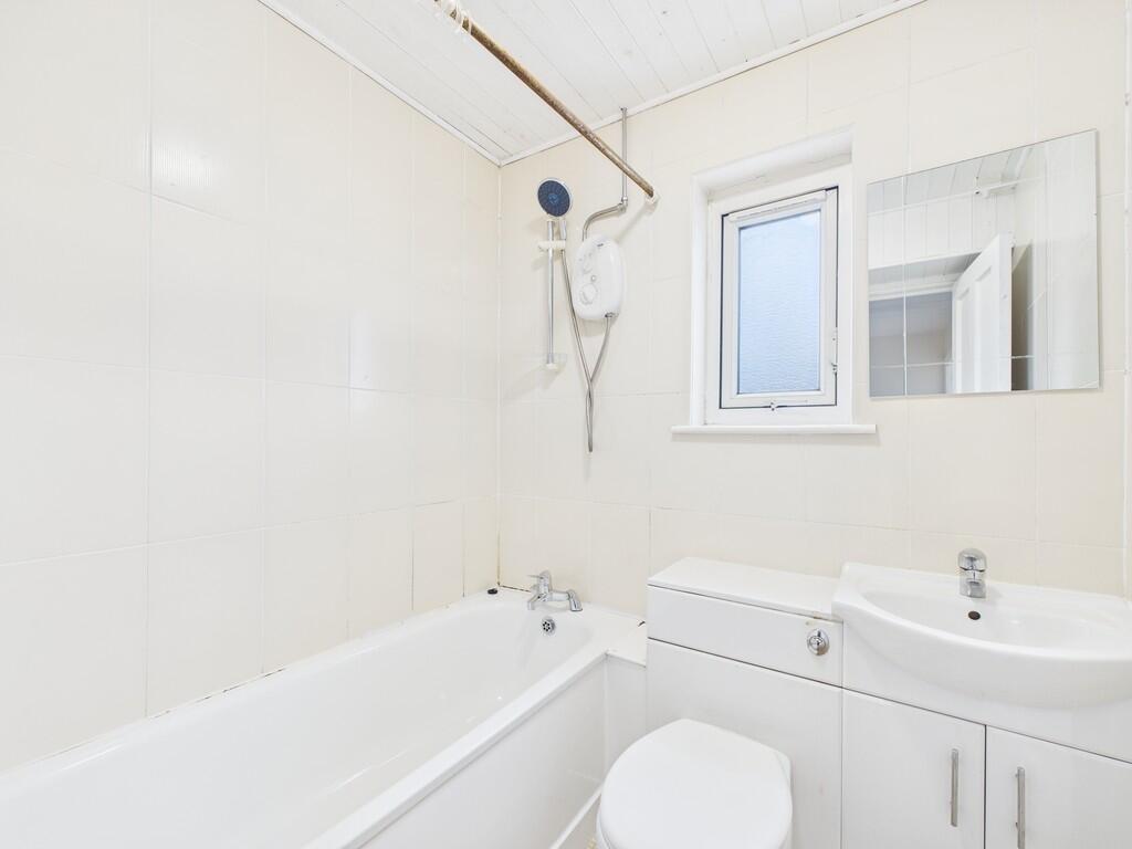 CAM05526G0-PR0045...