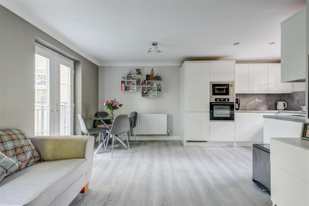 15GlenwoodHouse(Interior)-6.jpg