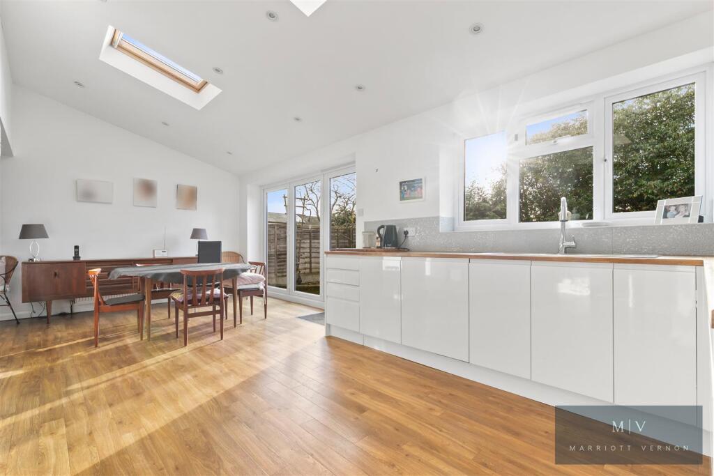 Stanley Gardens 12 MV-9.jpg