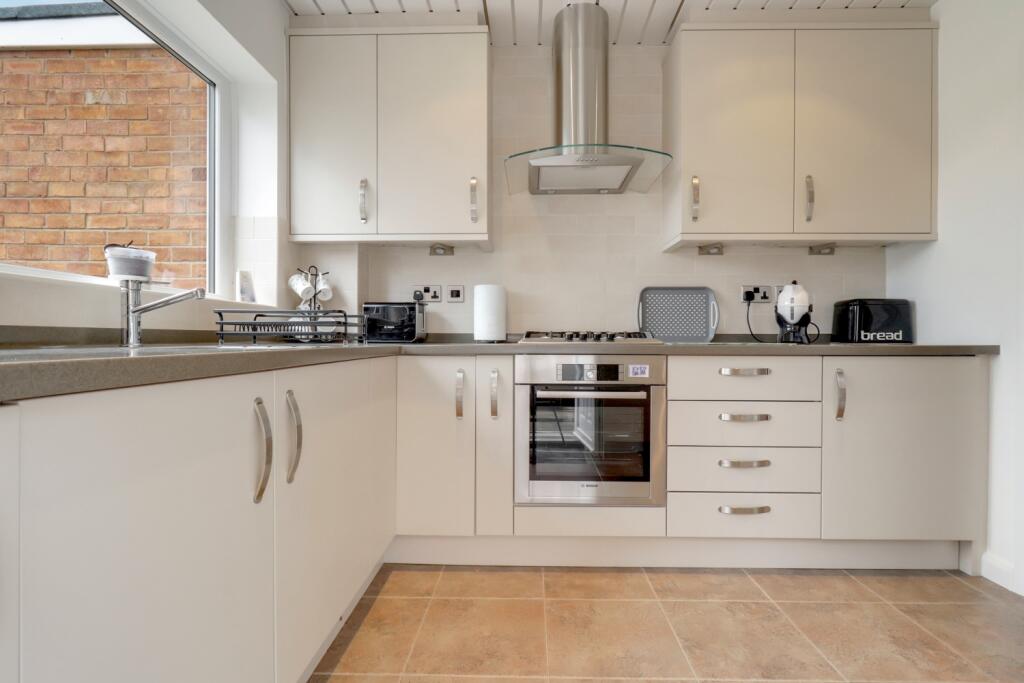 7- Julia Michel EweMove Pontefract