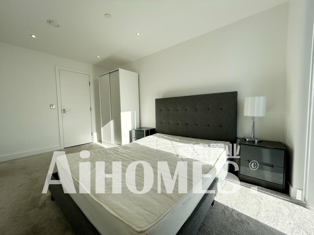 bedroom4