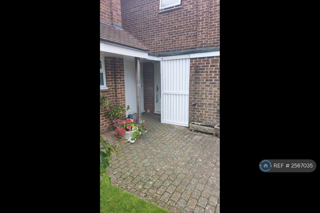 Front Area With Bike Storage And Bin Cupboard