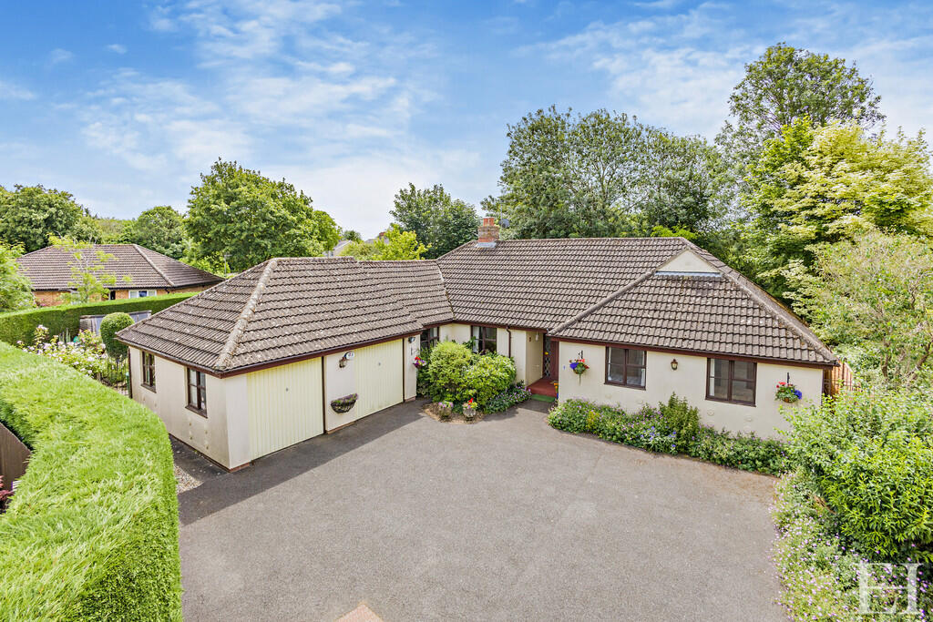 8652915-exteriorW...