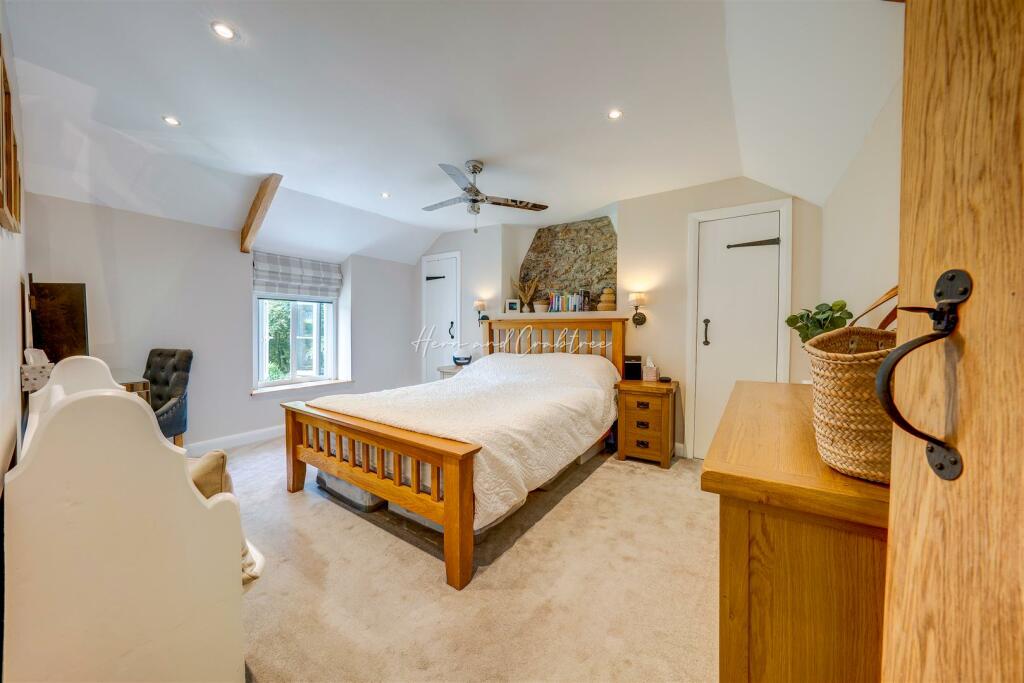 Rhiwbina Hill, Cardiff, HernCrabtree (30).jpg