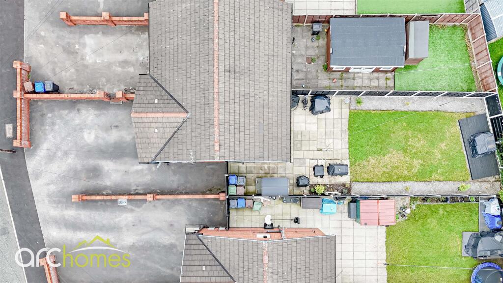 dji_fly_20251014_143336_0910_1760452194526_photo.j