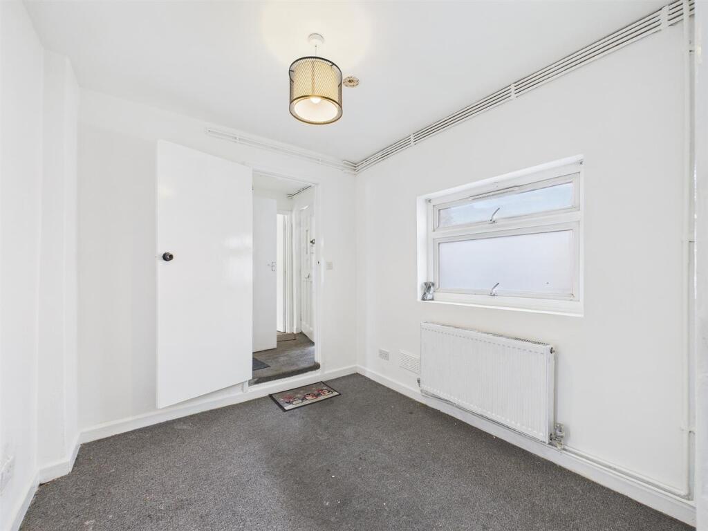 4 - one bed flat easton.jpg