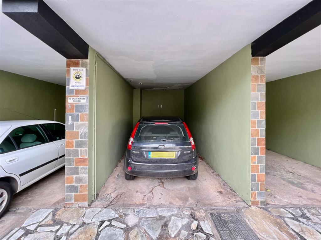 Carport