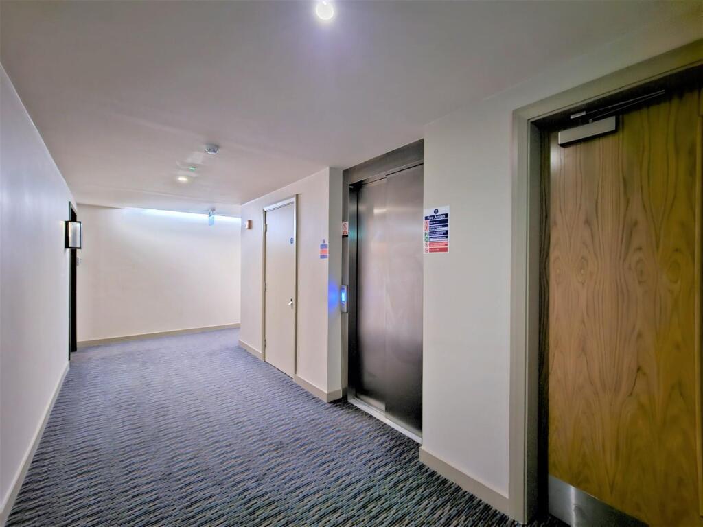 Communal Lift