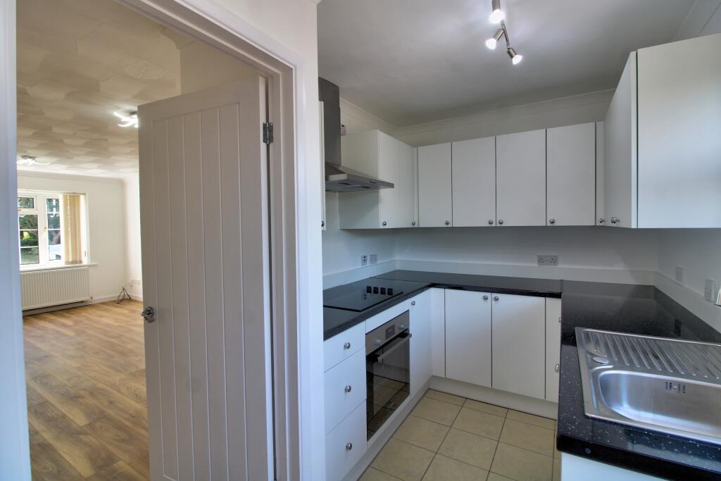 Kitchen 4