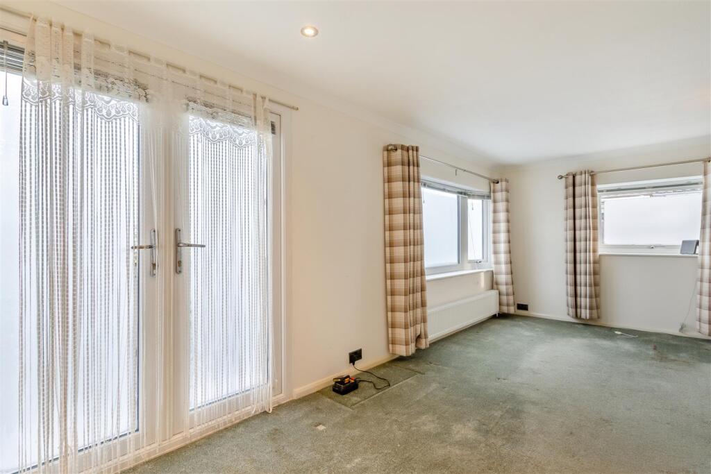 Lounge/Kitchen/Dining Area