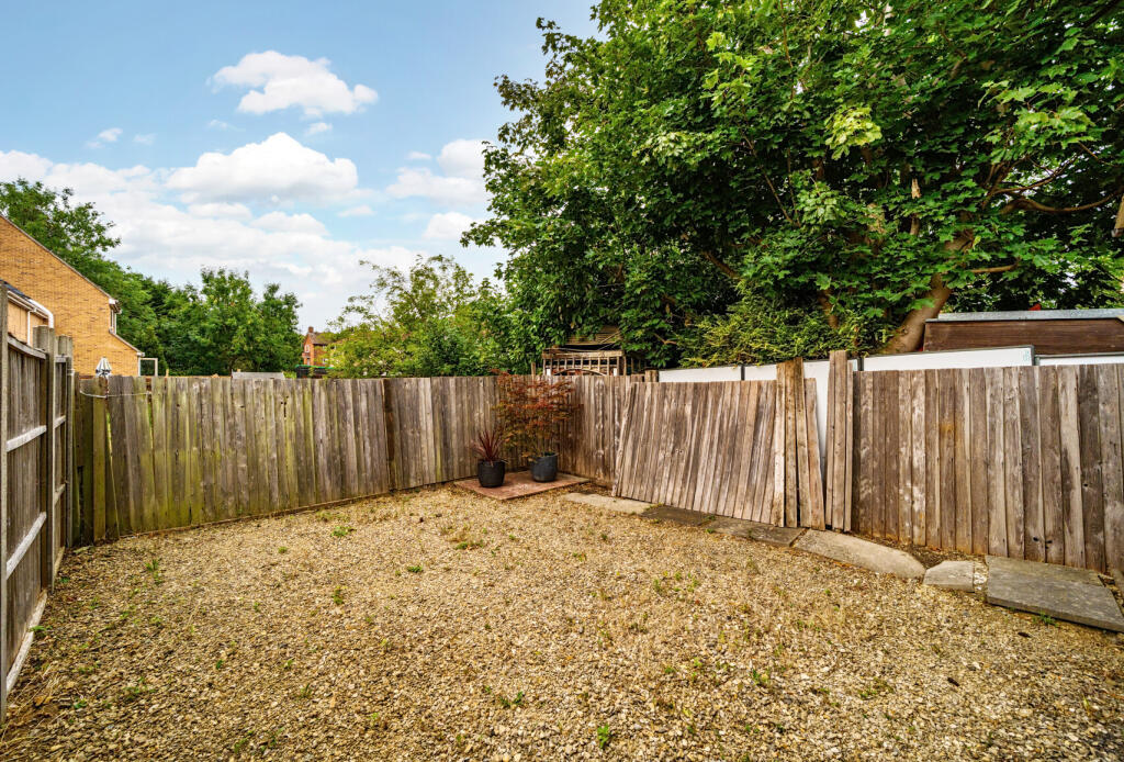 1319504-6-6863c9c...