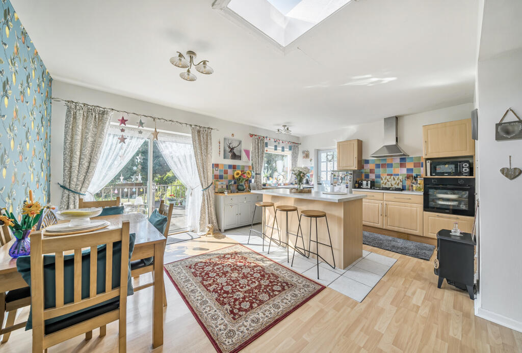 1336011-20-689a34...